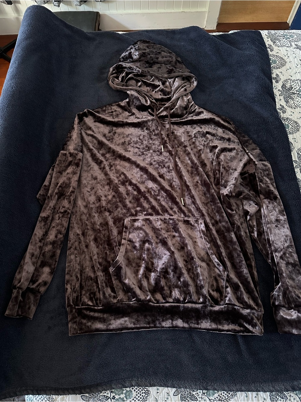 Women’s Halara Velvet Hoodie